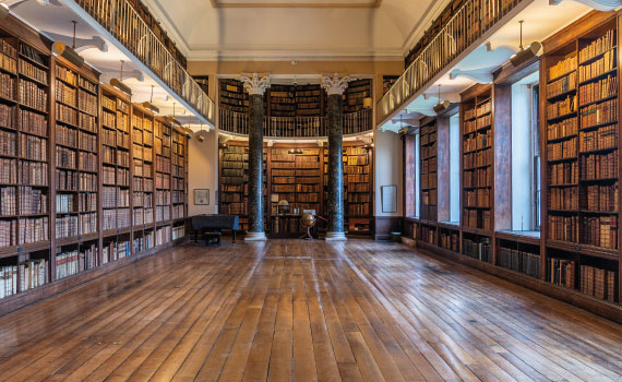 Image of Alumni Dinner in the Senior Library